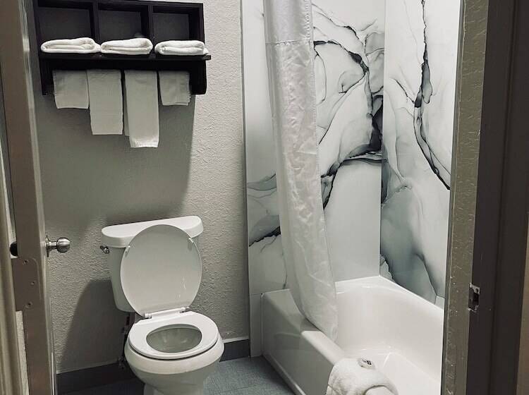 Отель Days Inn By Wyndham Dickinson Tx