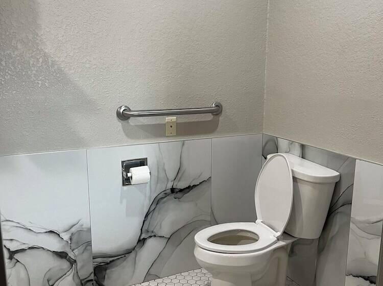 Отель Days Inn By Wyndham Dickinson Tx