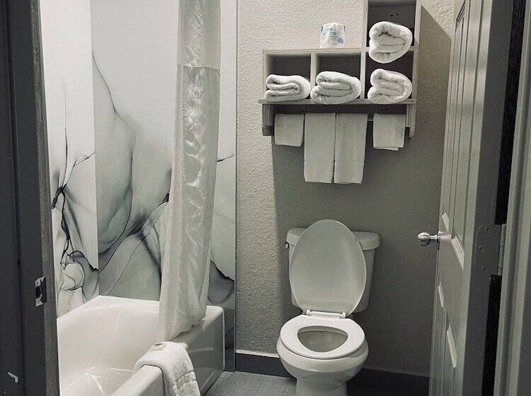 Отель Days Inn By Wyndham Dickinson Tx