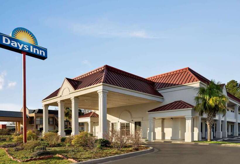 Отель Days Inn By Wyndham Dillon