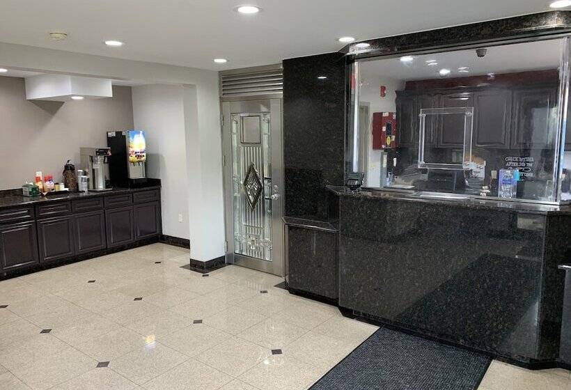 فندق Red Roof Inn Copiague