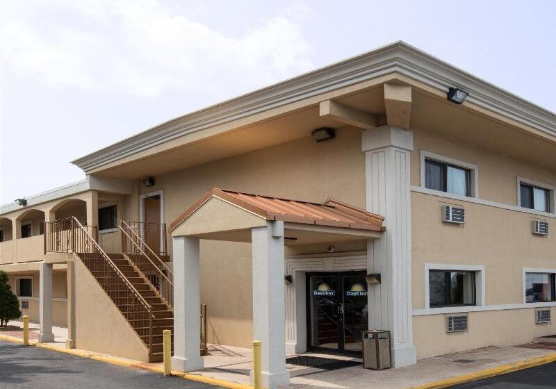 فندق Red Roof Inn Copiague