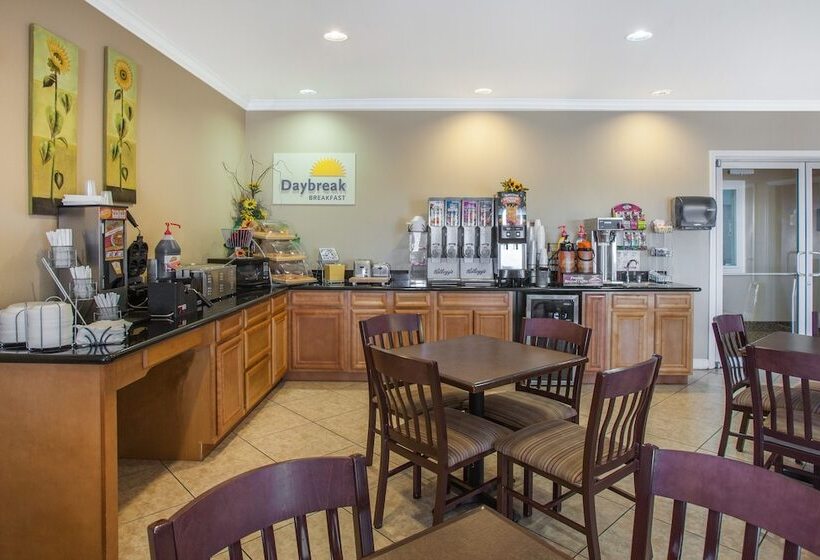 酒店 Days Inn & Suites By Wyndham Cabot