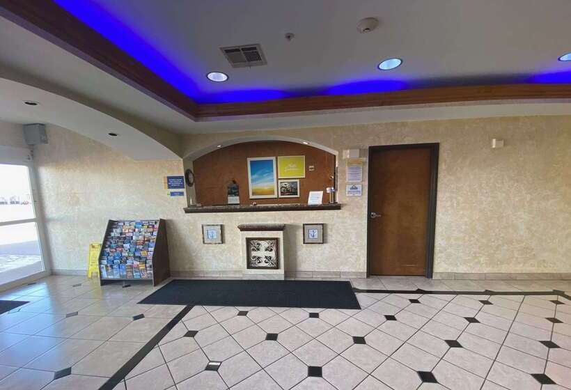 هتل Days Inn & Suites By Wyndham Cleburne Tx