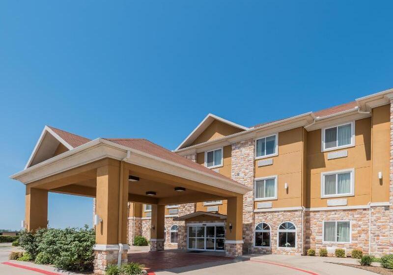هتل Days Inn & Suites By Wyndham Cleburne Tx