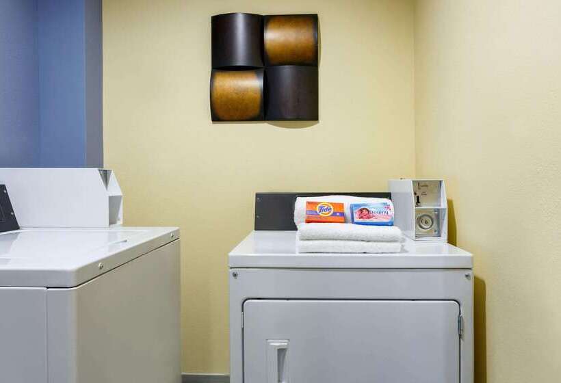 酒店 Days Inn & Suites By Wyndham Dfw Airport South Euless