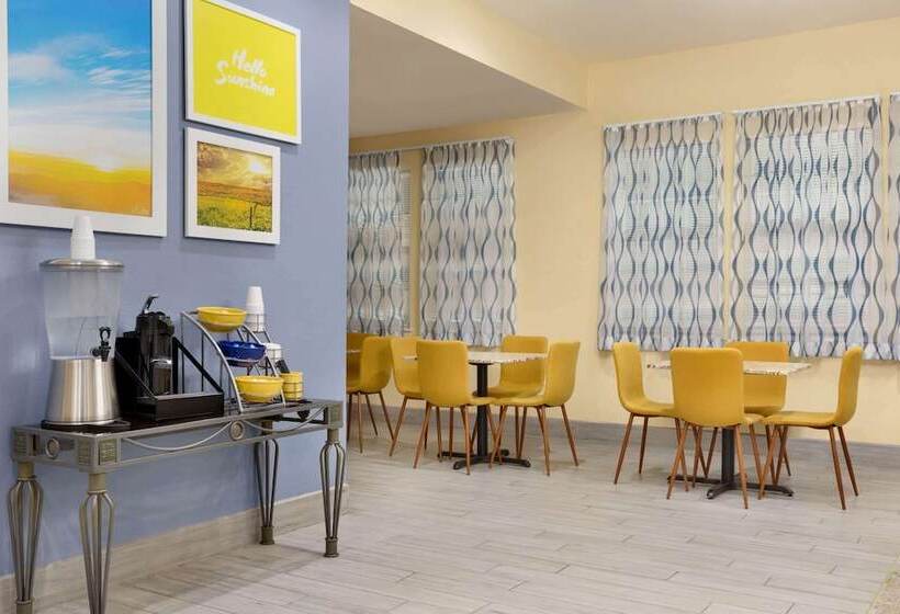 酒店 Days Inn & Suites By Wyndham Dfw Airport South Euless