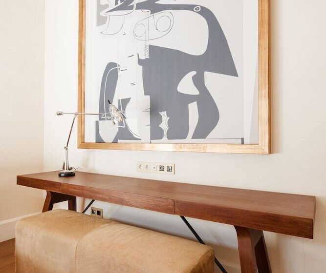 Отель Do Plaça Reial Powered By Sonder