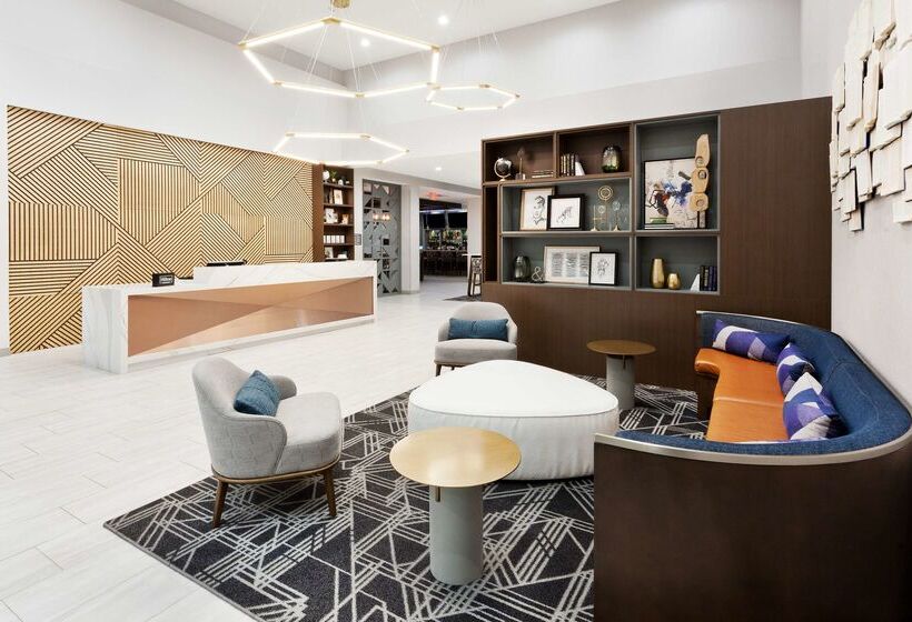 هتل Doubletree By Hilton Dothan, Al