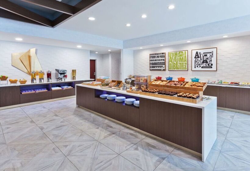 هتل Doubletree By Hilton Dothan, Al