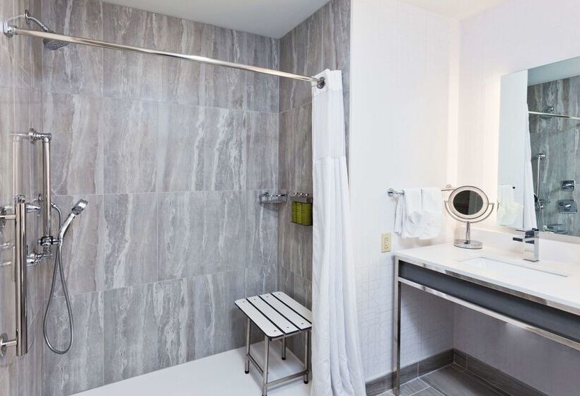 هتل Doubletree By Hilton Dothan, Al