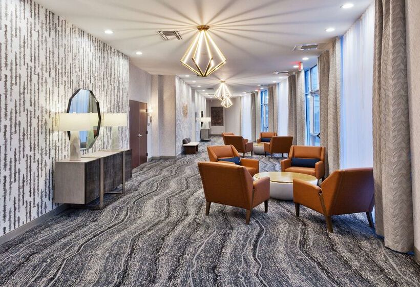 هتل Doubletree By Hilton Dothan, Al