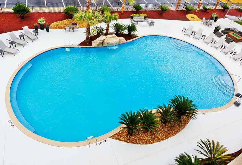 هتل Doubletree By Hilton Dothan, Al