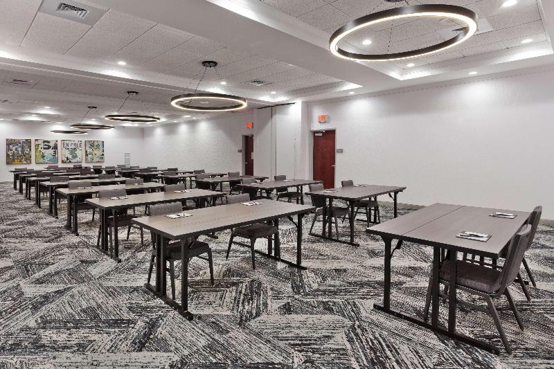 هتل Doubletree By Hilton Dothan, Al