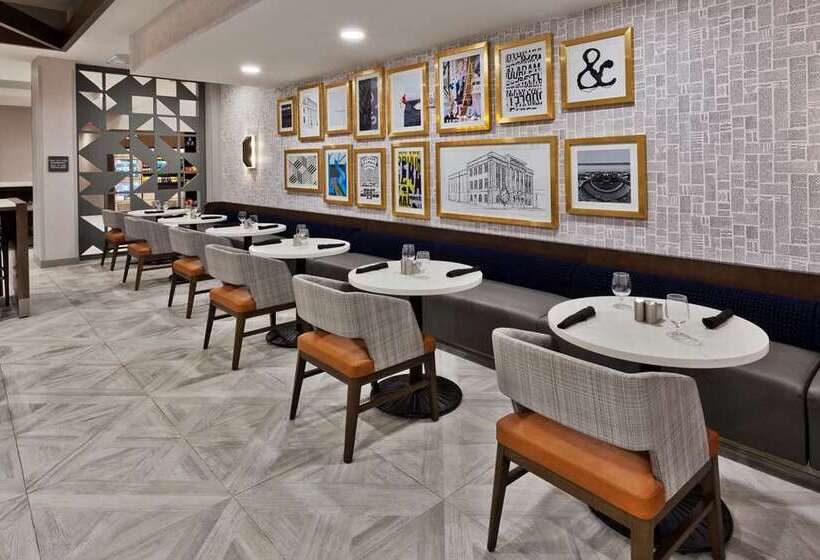 هتل Doubletree By Hilton Dothan, Al