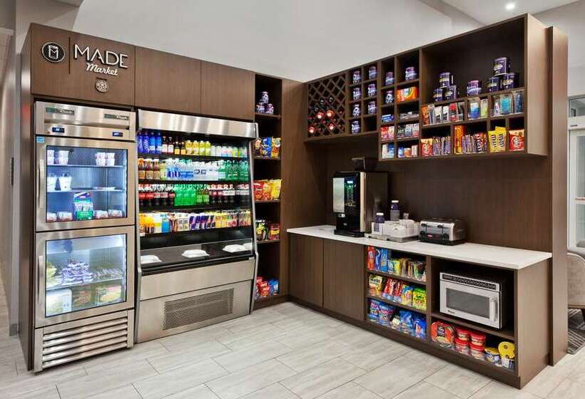 هتل Doubletree By Hilton Dothan, Al