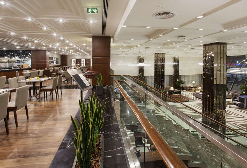 هتل Doubletree By Hilton Istanbul Avcilar