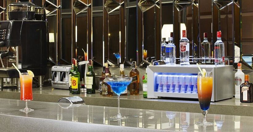 هتل Doubletree By Hilton Istanbul Avcilar