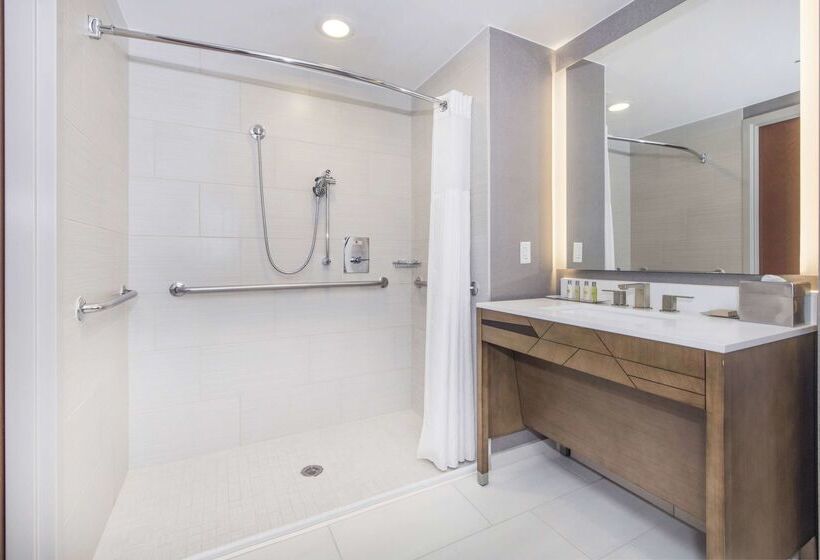 호텔 Doubletree By Hilton Raleigh Cary