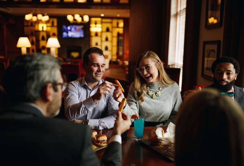 호텔 Doubletree By Hilton Raleigh Cary