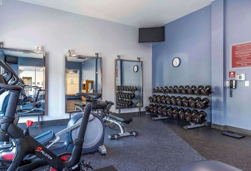 호텔 Doubletree By Hilton Raleigh Cary