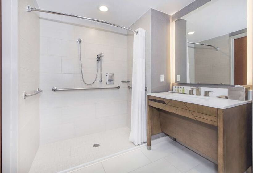 호텔 Doubletree By Hilton Raleigh Cary