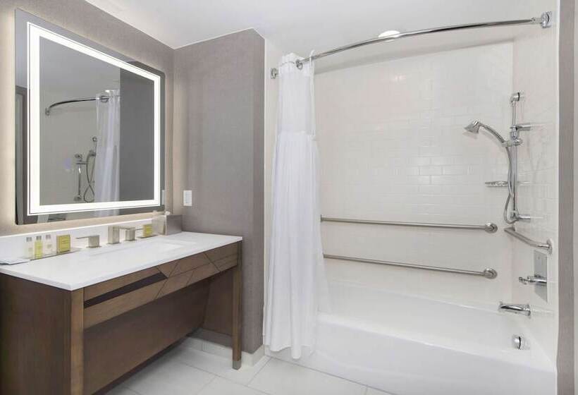 호텔 Doubletree By Hilton Raleigh Cary