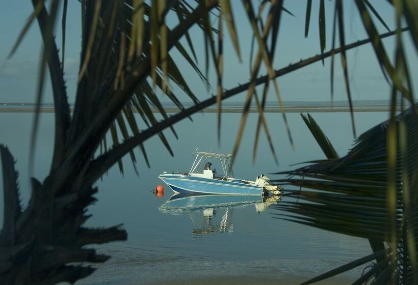 酒店 Dugong Beach Lodge