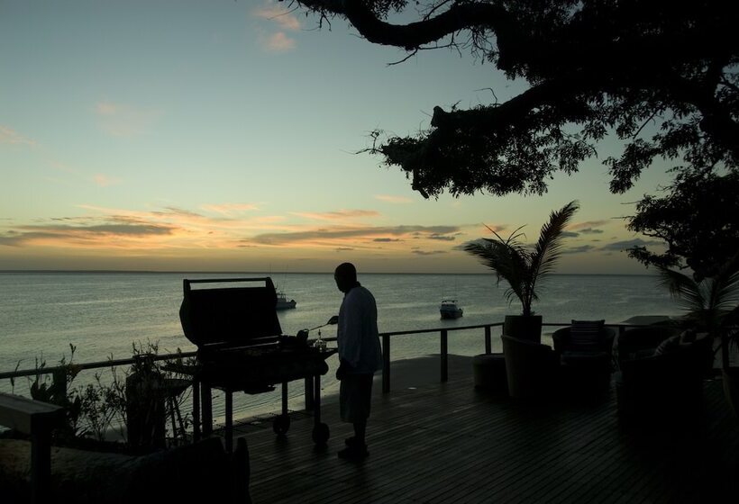 酒店 Dugong Beach Lodge