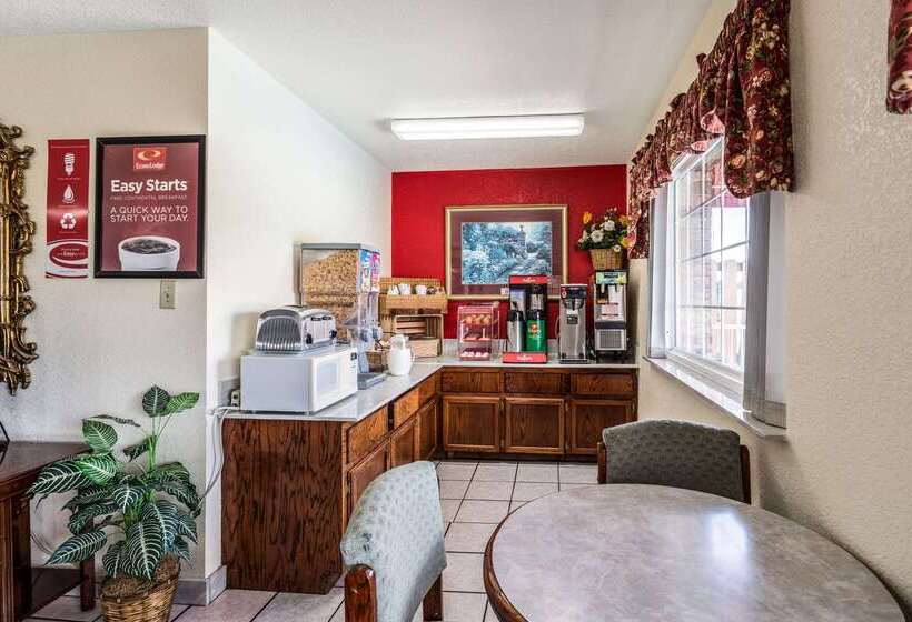 فندق Econo Lodge & Suites Brinkley