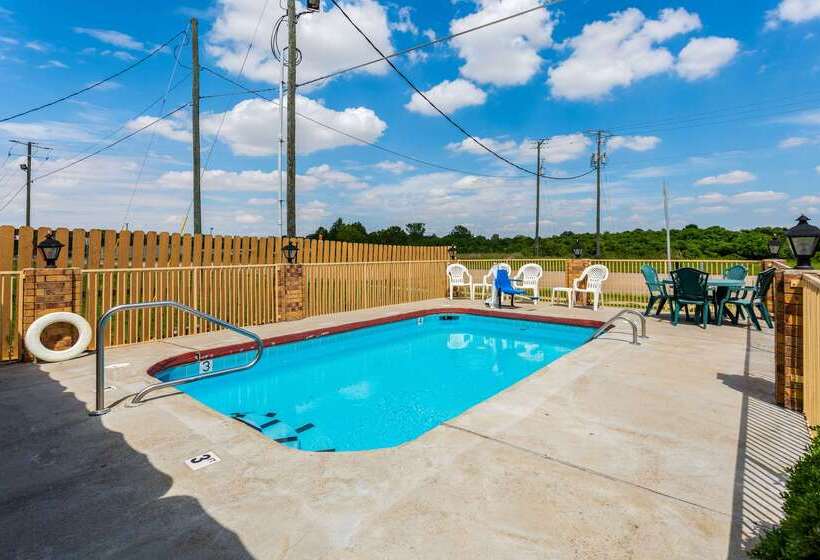 فندق Econo Lodge & Suites Brinkley