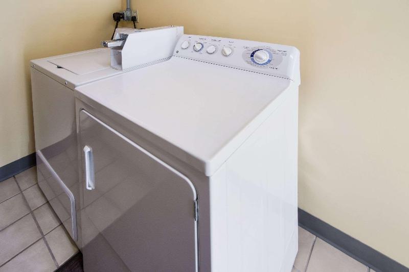 فندق Econo Lodge Battleboro  Rocky Mount I95