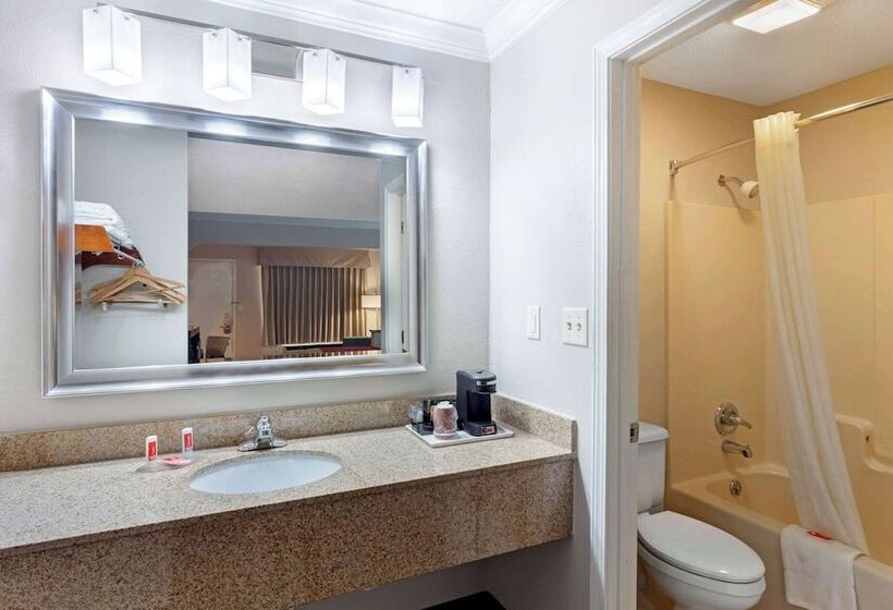 호텔 Econo Lodge Byron  Warner Robins