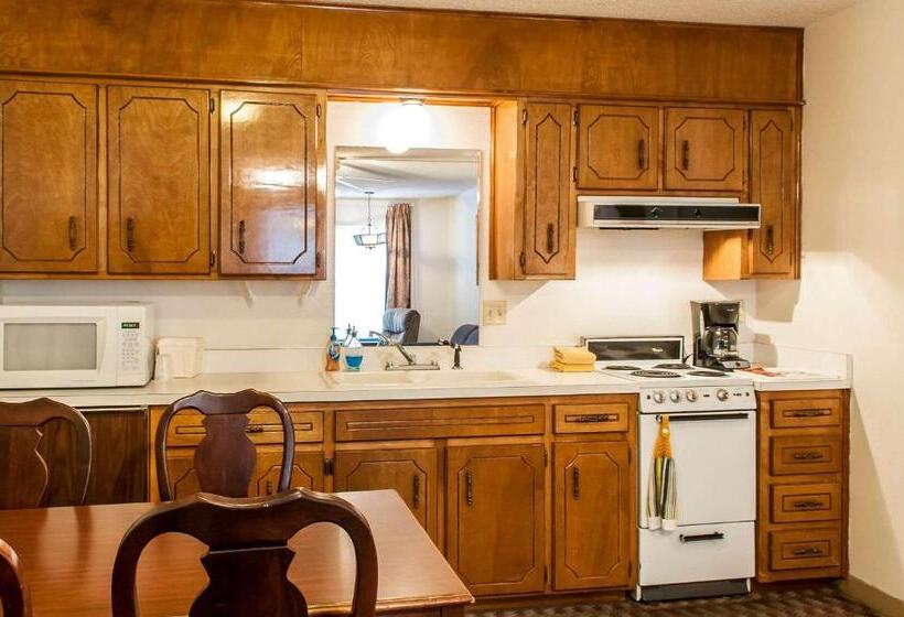 فندق Econo Lodge