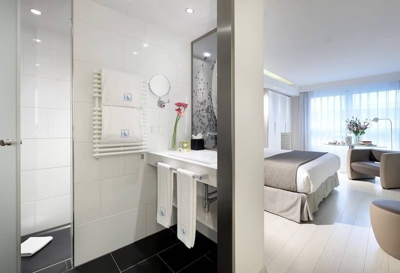 هتل Eurostars Book