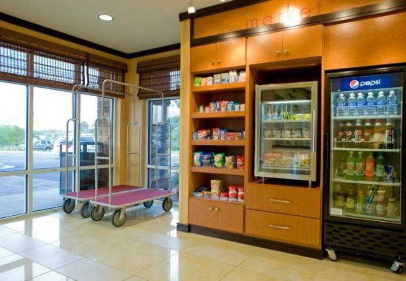 فندق Fairfield Inn & Suites By Marriott Commerce