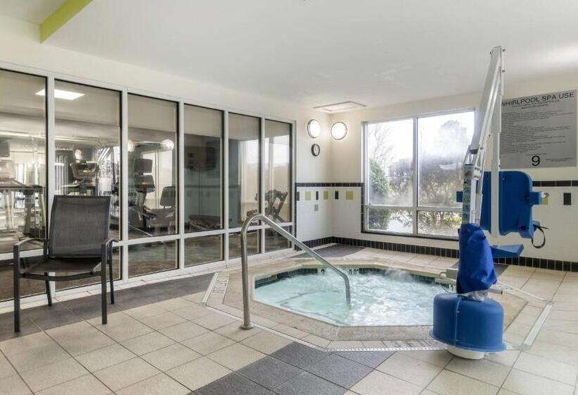 فندق Fairfield Inn & Suites By Marriott Commerce