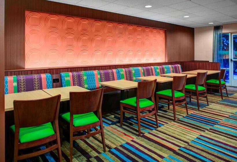 فندق Fairfield Inn And Suites By Marriott Emporia I 95