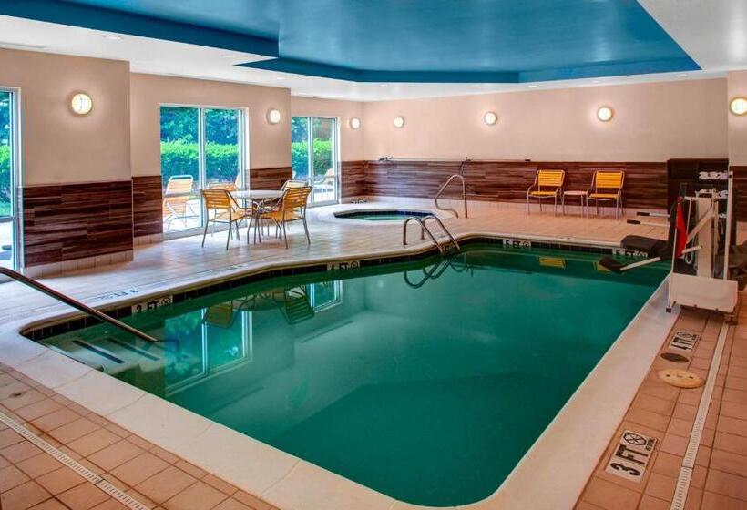 فندق Fairfield Inn And Suites By Marriott Emporia I 95