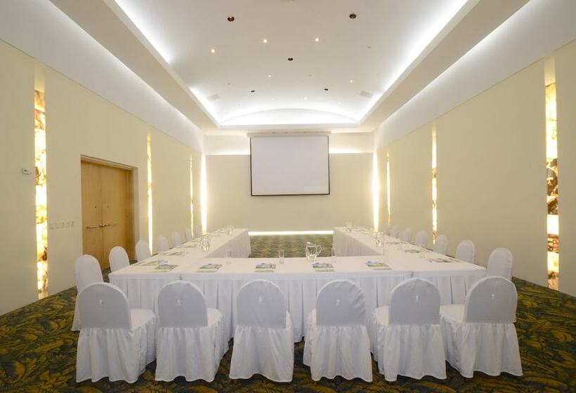 هتل Gamma Colima Garden