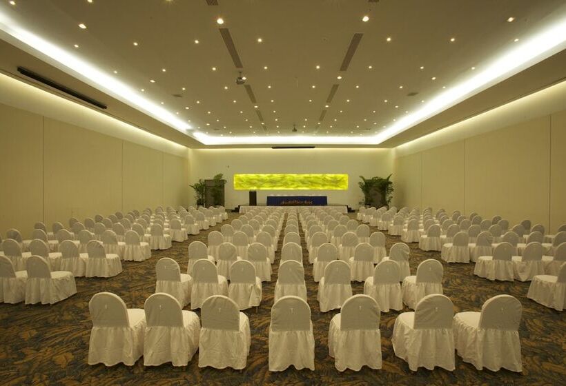 هتل Gamma Colima Garden