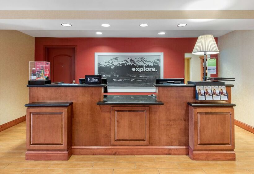فندق Hampton Inn & Suites Arcata