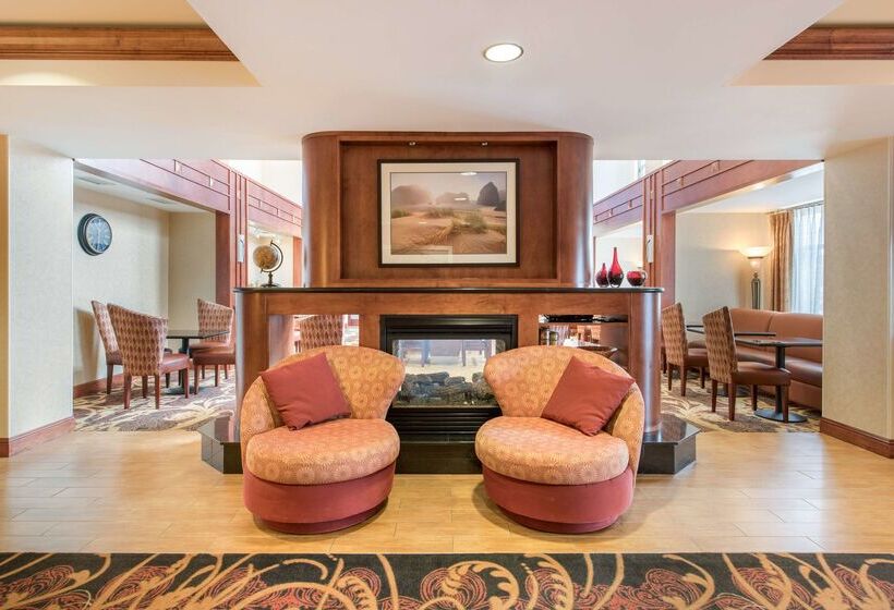 فندق Hampton Inn & Suites Arcata