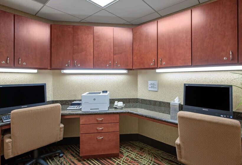 فندق Hampton Inn & Suites Arcata