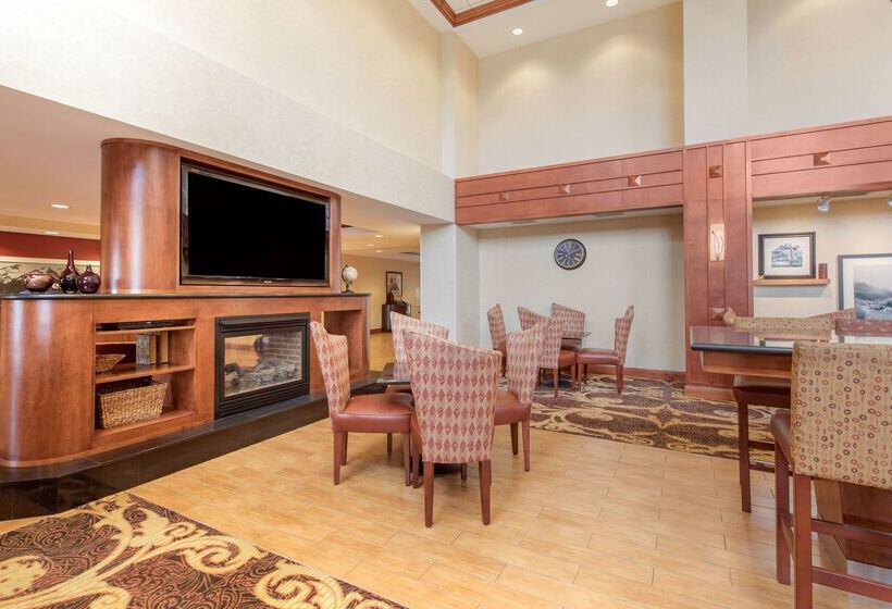 فندق Hampton Inn & Suites Arcata