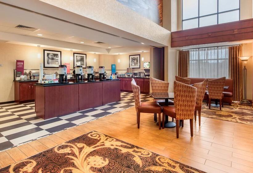 فندق Hampton Inn & Suites Arcata