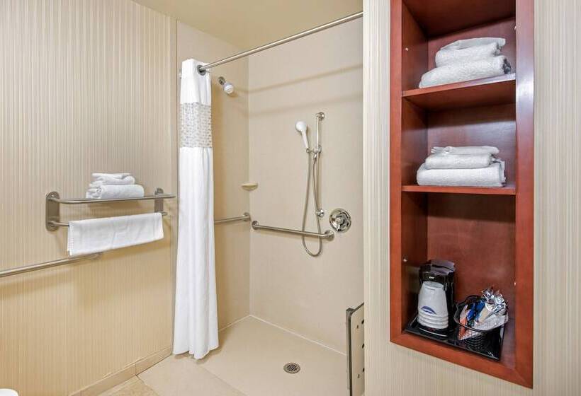 فندق Hampton Inn & Suites Arcata