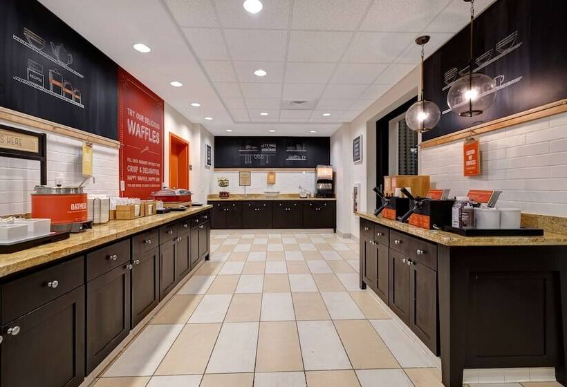 בית מלון כפרי Hampton Inn & Suites San Luis Obispo