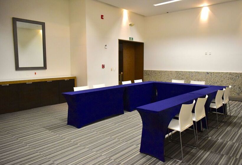 בית מלון כפרי Hampton Inn By Hilton Ciudad Del Carmen Campeche