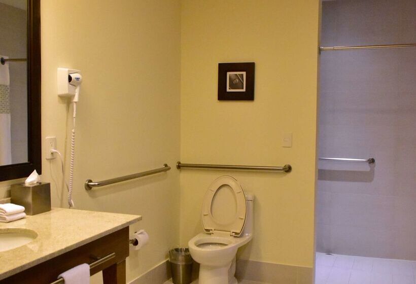 فندق Hampton Inn By Hilton Ciudad Del Carmen Campeche